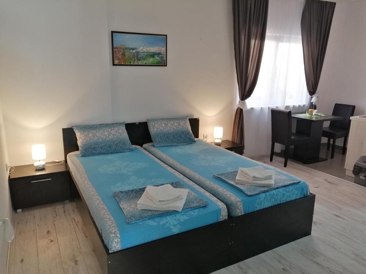 Mitic Apartmani 1 Ni Eksteriør billede