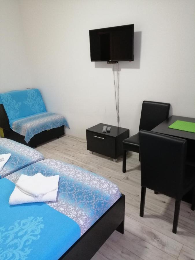Mitic Apartmani 1 Ni Eksteriør billede